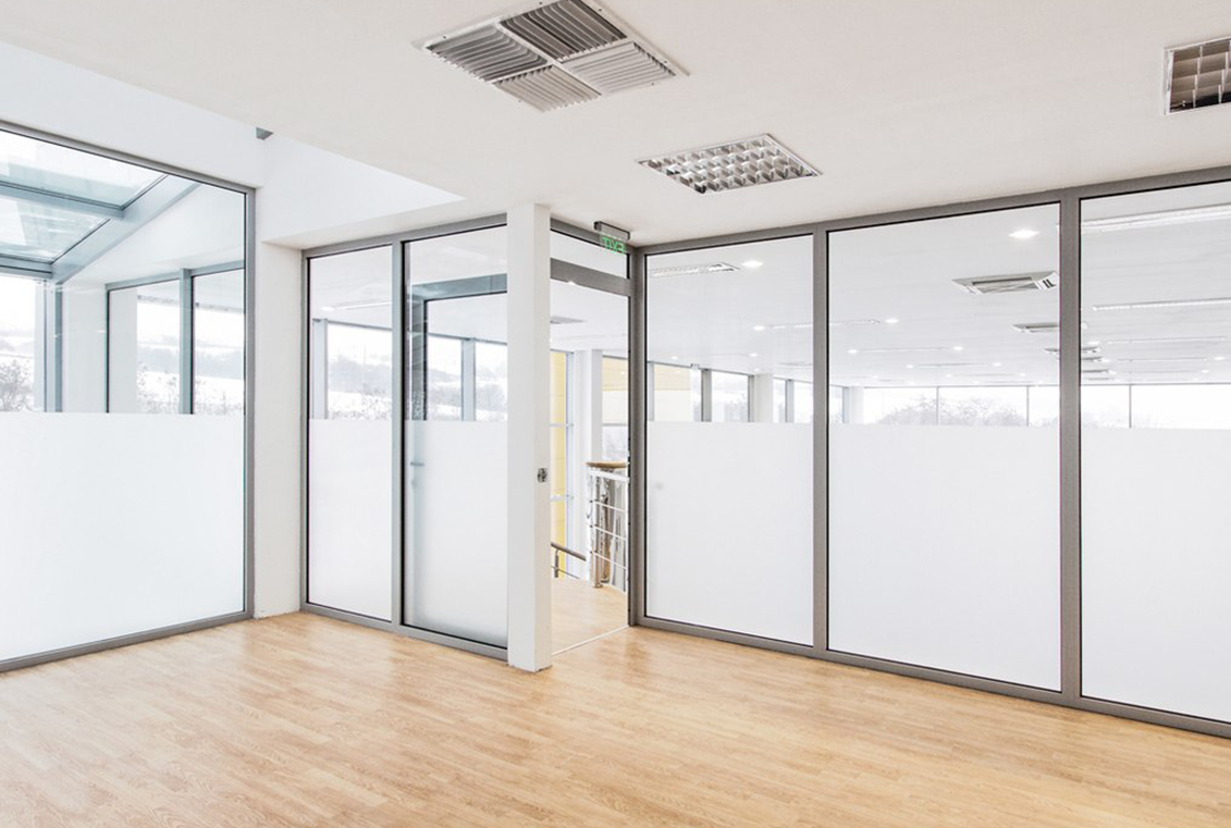 Transforming Office Layouts with Glass Partition